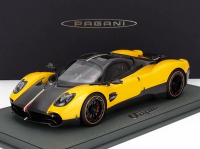 MODELLINO AUTO STATICO BBR PAGANI UTOPIA 2022 CON VETRINA MODELLISMO SCALA 1/18 - Immagine 1 di 4