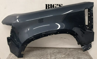 Panel de guardabarros delantero izquierdo Land Rover Defender 2020-2024 OEM usado #49643 Foto 1 de 4