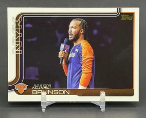 Jalen Brunson Golden Mirror SSP Image Variation 2025-26 Topps #14 Knicks - Picture 1 of 2