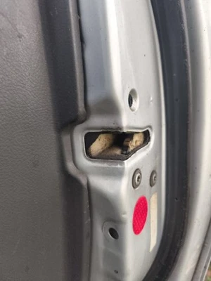 TOYOTA CELICA 1999-2005 CERRADURA PUERTA MECH (LADO CONDUCTOR DELANTERO) Foto 1 de 4