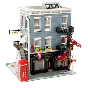 MOC: European Style Three Story Modular Building Tailor Shop 2685 Pieces - Picture 1 of 2