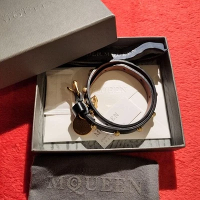 Pulseira Alexander McQueen pulseira cinto couro preto caveira berloque com caixa - Imagem 1 de 4