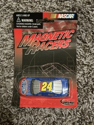 Джефф Гордон No24 ~ Dupont автомобиля действие спортивное изображение ~ магнитные гонщики ~ NASCAR Ltd - Изображение 1 из 2