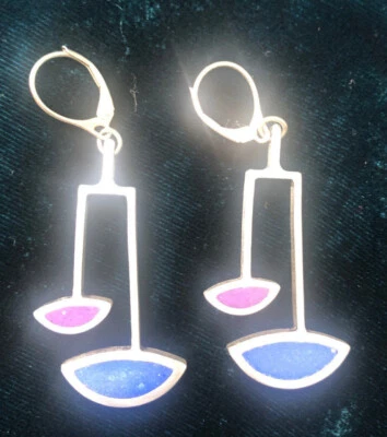 ENVÍO GRATIS - Pendientes colgantes nota musical con azul, púrpura, plata mate Foto 1 de 4