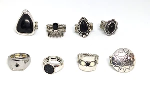NEU! Paparazzi dehnbare Ringe (8er Set) Basic silberfarben schwarz klobig schwarz - Bild 1 von 12
