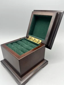 VTG BOMBAY CO. MAHOGANY WOOD MUSICAL RING BOX GREEN VELVET 031-Z26 - Picture 1 of 8