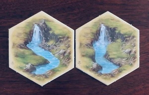 Catan: Extensión de la Gente de Mar | Azulejos hexagonales de terreno de campo dorado x2 | Piezas de juego adicionales - Imagen 1 de 3