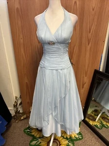 NEW Masquerade Light Blue Halter Neck Semi Formal Dress Size 5/6 NWT Glitter - Picture 1 of 11