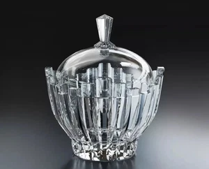 Crystal Effect Glass Sweet Sugar Serving Bowl with Lid Decorative 172mm x 202mm - Picture 1 of 3