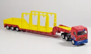 Siku - DAF 95 - 4018 - Tieflader mit Tankstelle - Bild 1 von 9