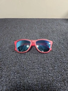 Goodr Flamingos on a Booze Cruise rosa Sonnenbrille mit blauen polarisierten Gläsern - Bild 1 von 8