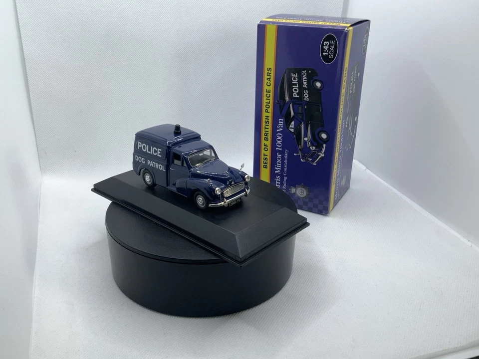 Atlas Best of British Police Cars Morris Minor 1000 Van 1:43 Scale Dog Patrol - Image 1 of 4