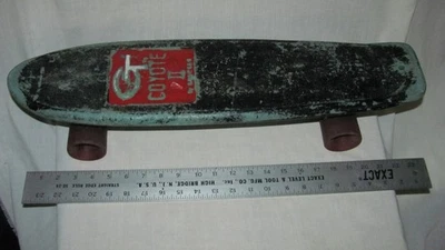 Monopatín Gentec GT Coyote II 24" vintage años 70 ruedas y camiones originales limpio Foto 1 de 4