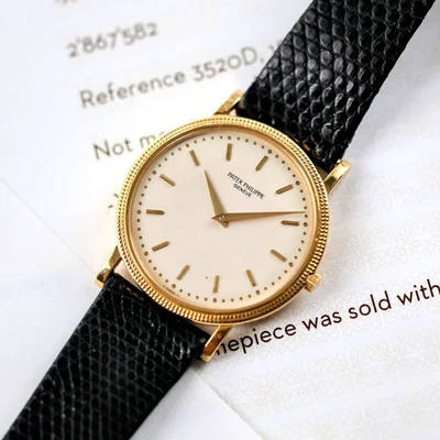 Patek Philippe Calatrava - Ref 3520D - 32mm 18kt - Hobnail Bezel - 1989 Archive - Image 1 of 4