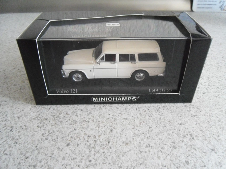 Minichamps  1/43  Volvo Amazon 121 Kombi - Bild 1 von 4