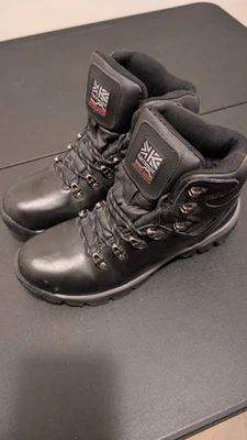 Karrimor Skiddaw Mens Hiking Boots ( Demo, tried on a few times ) EU size 42 - Image 1 of 4
