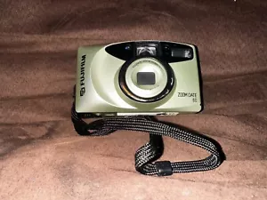 FUJIFILM Zoom Date 60 35mm Film Point Shoot Auto Focus Camera WORKS - Picture 1 of 7