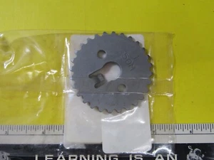 YAMAHA YFM80 YFA1 YFM125 YFM50RT NOS OEM CAM CHAIN SPROCKET 50M-12176-00-00 jh - Bild 1 von 2