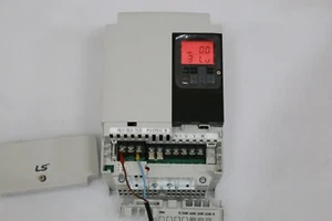 Inversor LS 7,5 kW usado LSLV0075S100-4NNFNN (IJ) 380 V 10 HP DRV especial-i-4500 = 9R29 - Imagen 1 de 11
