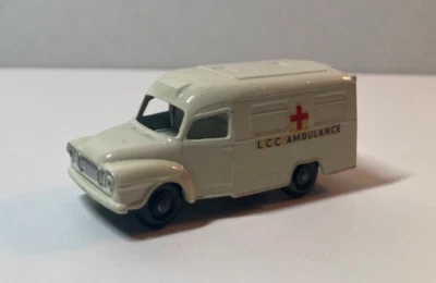 MATCHBOX Lesney No. Ambulancia 14 LOMAS Hecha en Inglaterra 1962 Foto 1 de 4