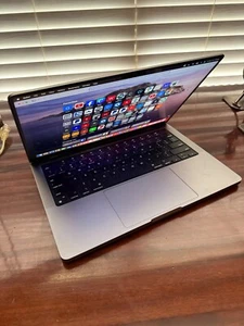 Apple 2023 MacBook Pro 14-inch M3 8-Core 8GB RAM 512GB SSD Space Gray MTL73LL/A - Picture 1 of 7