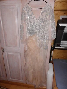 Schickes Damenkleid mit Schlitz und Glitzer Abend Party Sommer beige Gr. 36/38 - Bild 1 von 3
