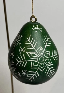 Weihnachtsschmuck Birnenform grün/weiß Made in Peru - Bild 1 von 7