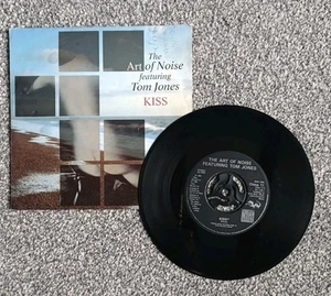 The Art Of Noise featuring Tom Jones – KISS – 7" Vinyl – 1988 – CHINA 11 - Picture 1 of 1