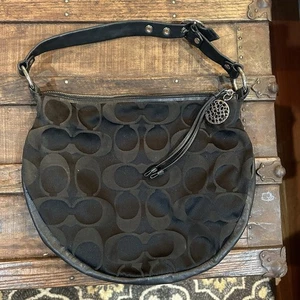 BOLSO DE HOMBRO COACH NEGRO FIRMA SATÉN ALI HOBO BO969-13642 BOLSO MONEDERO - Imagen 1 de 10