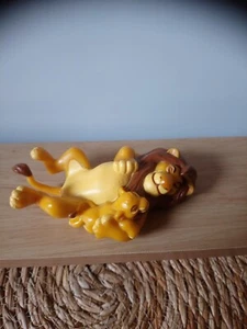 Figurine de collection Mufasa avec Simba bébé Disney vintage  - Imagen 1 de 5