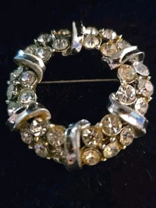 Rhinestone Round Pin Brooch Strass Crystal - Vintage - Signed CORA silver-tone - Picture 1 of 6