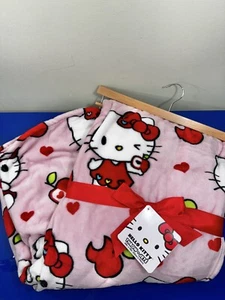 Hello Kitty Throw Blanket Pink Hearts & Apples  - 60x70in - Sanrio - Picture 1 of 4