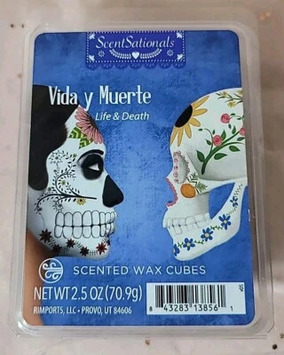 ScentSationals糖骷髅死亡日蜡融化2.5盎司香味蓝色蜡烛 — 第 1/4 张图片