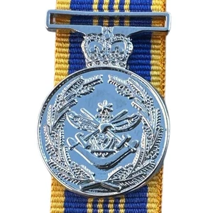 Defence Long Service Medal [Miniature] Replica + 15cm of Ribbon - Picture 1 of 3