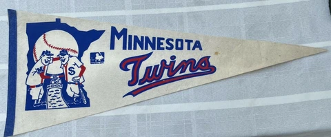 Vintage 1969 Minnesota Twins 1969 MLB Baseball Souvenir 30" Pennant Rod Carew Cover