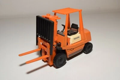 A31 1:25?? CARRELLO ELEVATORE DIAPET GIALLO TOYOTA ARANCIONE QUASI COME NUOVO - Immagine 1 di 4