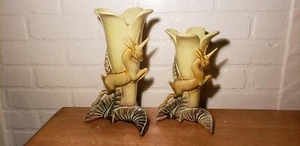VINTAGE PAIR OF HULL VASES #98 #99 LEAPING UNICORN YELLOW - Picture 1 of 9