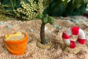 Miniatura JARDÍN DE HADAS Accesorios PLAYA Palmera Arena Cubo Anillo de Vida - Imagen 1 de 1