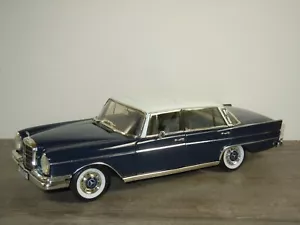 Mercedes 300SE - Revell 1:18 *60825 - Bild 1 von 7