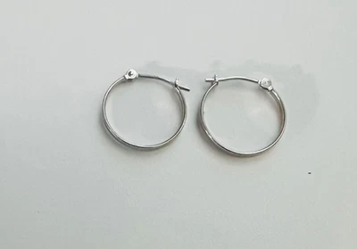 SMALL JCM JACMEL 14K WHITE GOLD HOOP EARRINGS 5/8" - Image 1 of 3