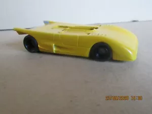900N Kit WM Montado Blanco Metal Lola T280 Amarillo 1:43 - Imagen 1 de 7