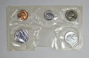 1961 US Mint Proof Coins 1C 5C 10C 25C in Mint Cellophane - Picture 1 of 3