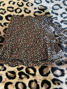 NWT Hollister Mini Faux Wrap skirt Floral NEW FLOWING TRENDY High Rise S SMALL - Picture 1 of 11