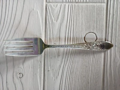 1937 National Silver Co Rose & Leaf Meat Fork - Image 1 of 4