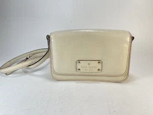 Kate Spade Wellesley Small Fynn French Bone/ivory Crossbody - Picture 1 of 4