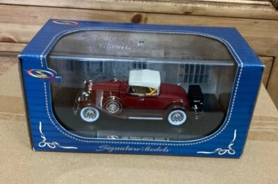 Signature  Model Limited Car 32329 - 1930 Pierce - Arrow Model B  - Image 1 of 4