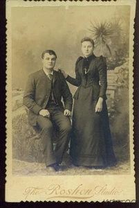 1892 MAN and WOMAN MARRIED COUPLE Vintage Picture Photo Photograph LEBANON PA - Picture 1 of 1