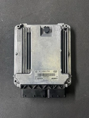 Cadillac CTS/STS 2010-2011 | Módulo de control del motor ECU - 12617230 OEM 12621793 Foto 1 de 3