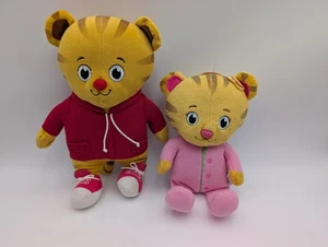 Fred Rogers Daniel Tiger Margaret Plush 12 Inch Talks Stuffed Animal Toy - Picture 1 of 13