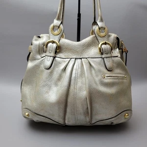 B Makowsky Double Handle Zip Schultertasche Plissee Leder Gold Medium Designer - Bild 1 von 20